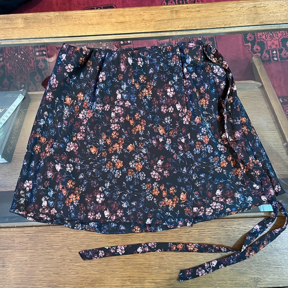 Abercrombie & Fitch Black Floral Satin Wrap Around Mini Skirt